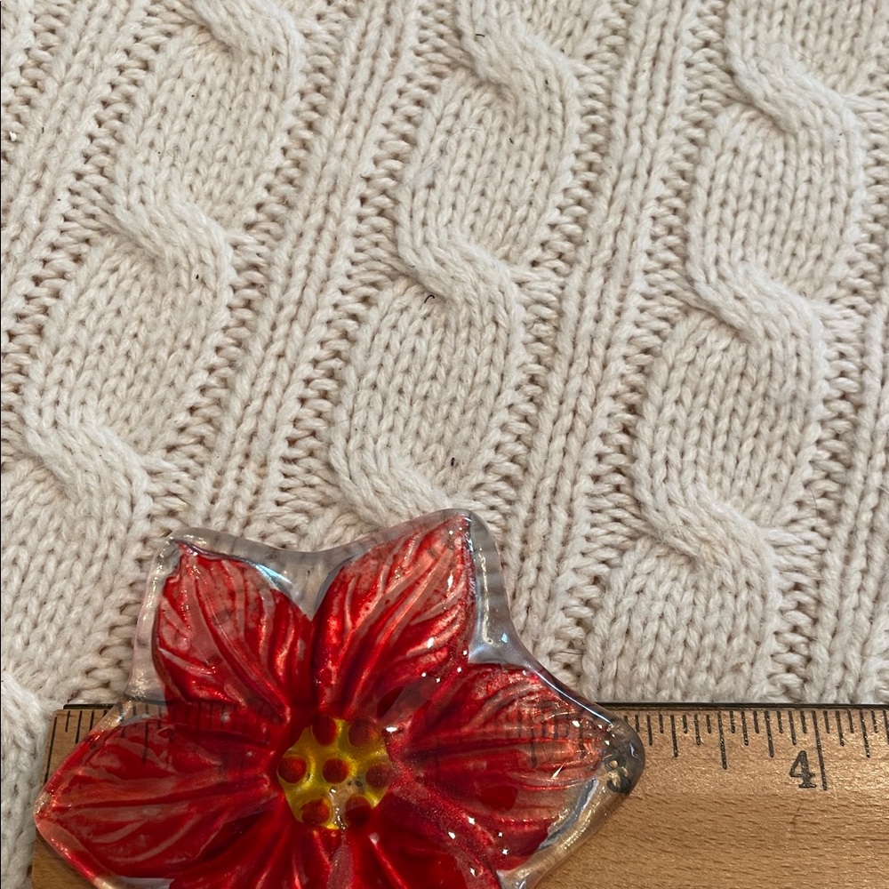 Red Glass Votive/tea light Candle Holder and Pressed glass poinsettia/leaf - Picture 10 of 11